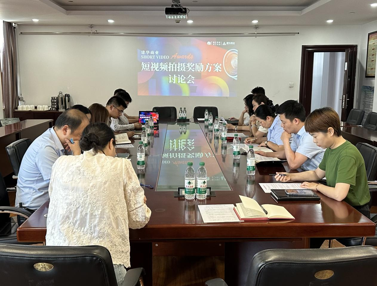 携手共探发展新路径，，，，，，，，齐心布局营销新策略