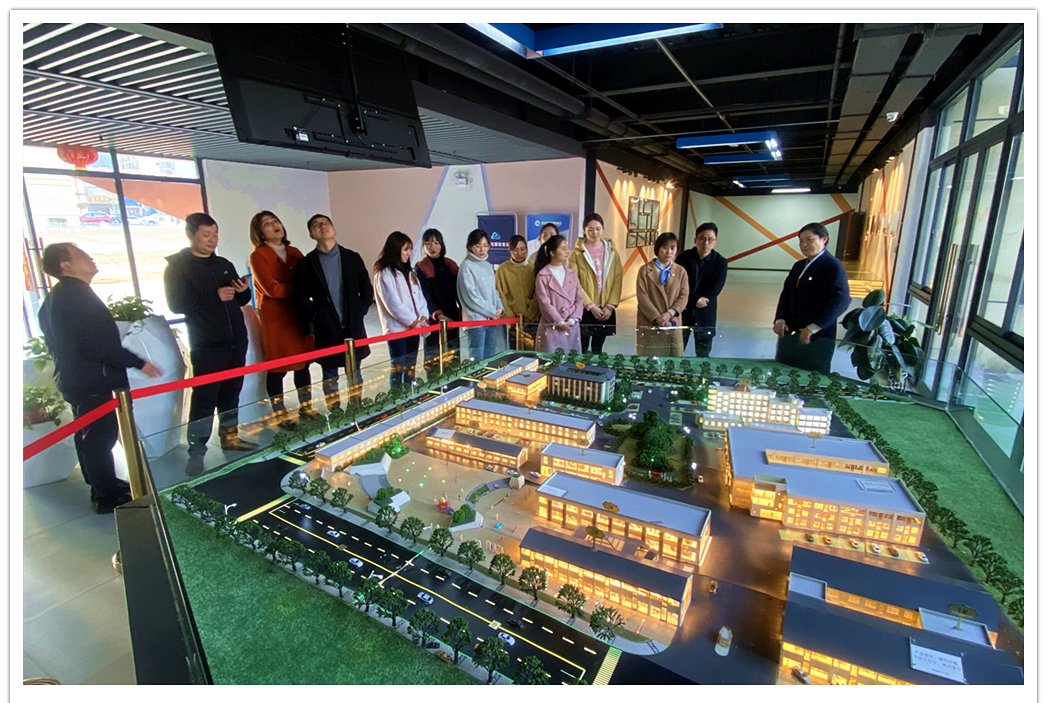 庐阳区组织部副部长凌梅一行 莅临庐阳Z6尊龙凯时文创园指导调研